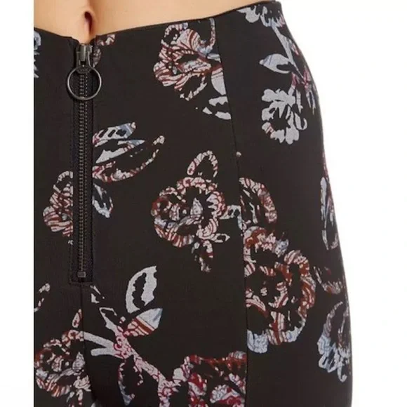 Free People Born To Be Wild Gray Floral Flare Pants - Picture 3 of 4